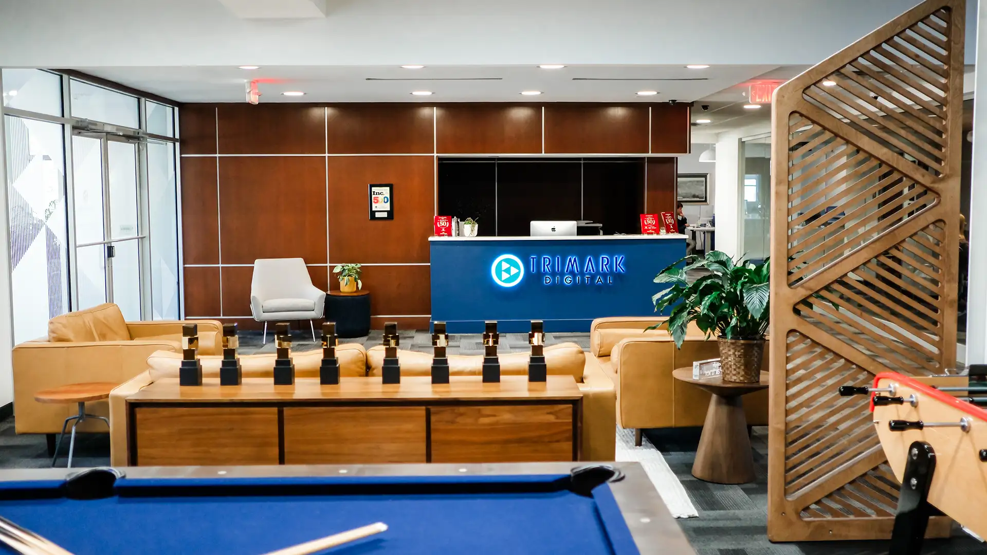 TriMark font entrance photography